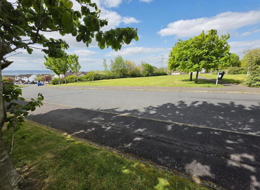 15 Broadlands Park, Carrickfergus, BT38 7DB
