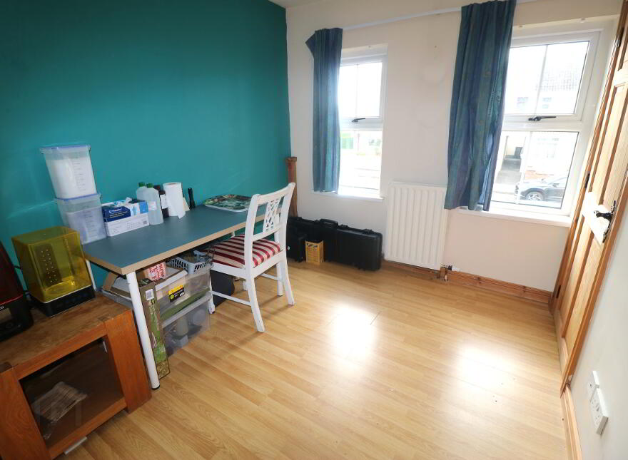 64 Riverdale, Ballymena, BT42 2JB