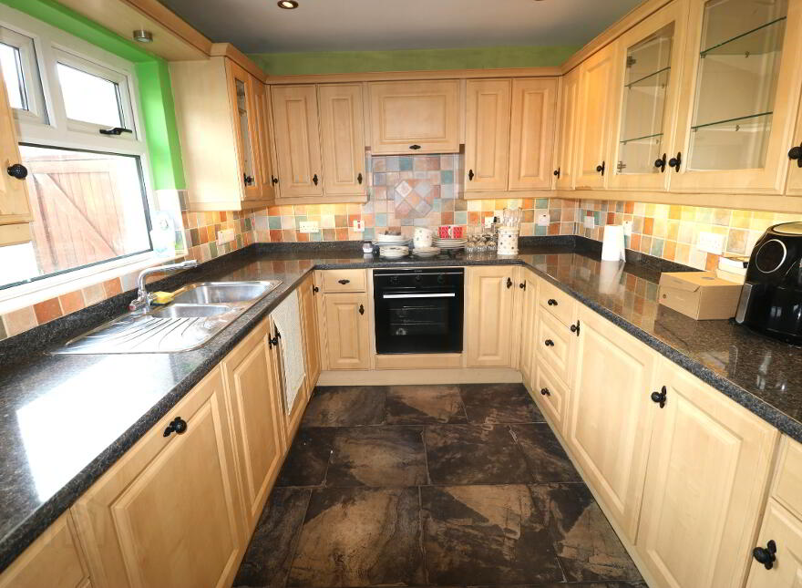 64 Riverdale, Ballymena, BT42 2JB