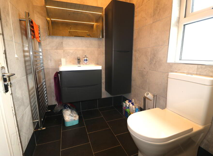 64 Riverdale, Ballymena, BT42 2JB