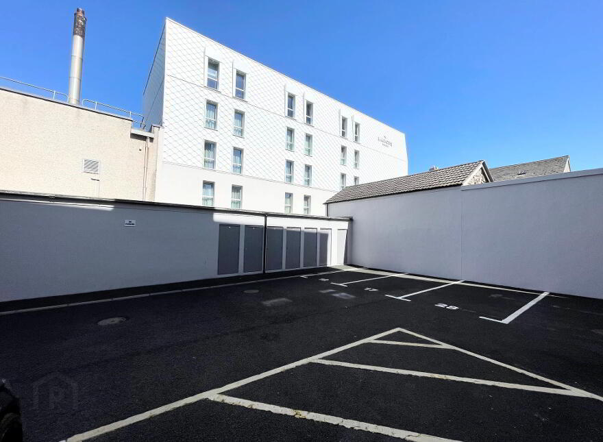 12 West Bay Apartments, 46-50 Mark Street, Portrush, BT56 8QB