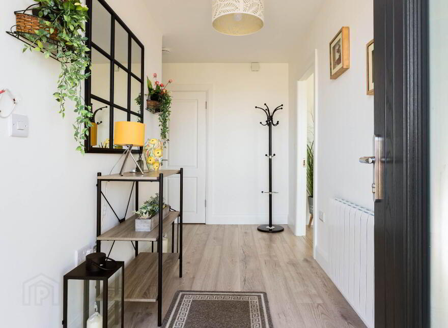 Cove Hill, Baltimore, P81YK75