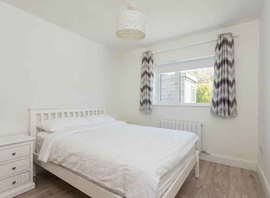 Cove Hill, Baltimore, P81YK75