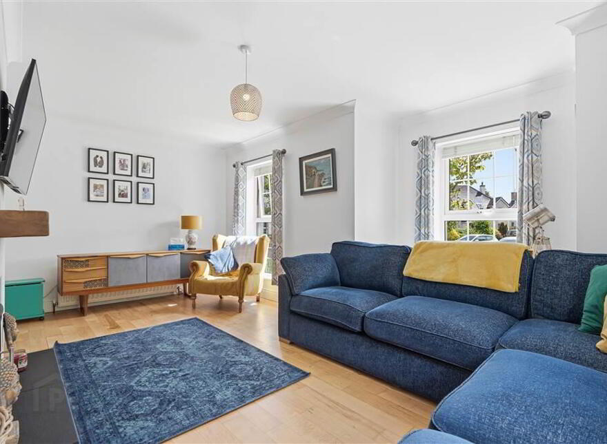 35 Tullymore Dale, Broughshane, BT43 7TD