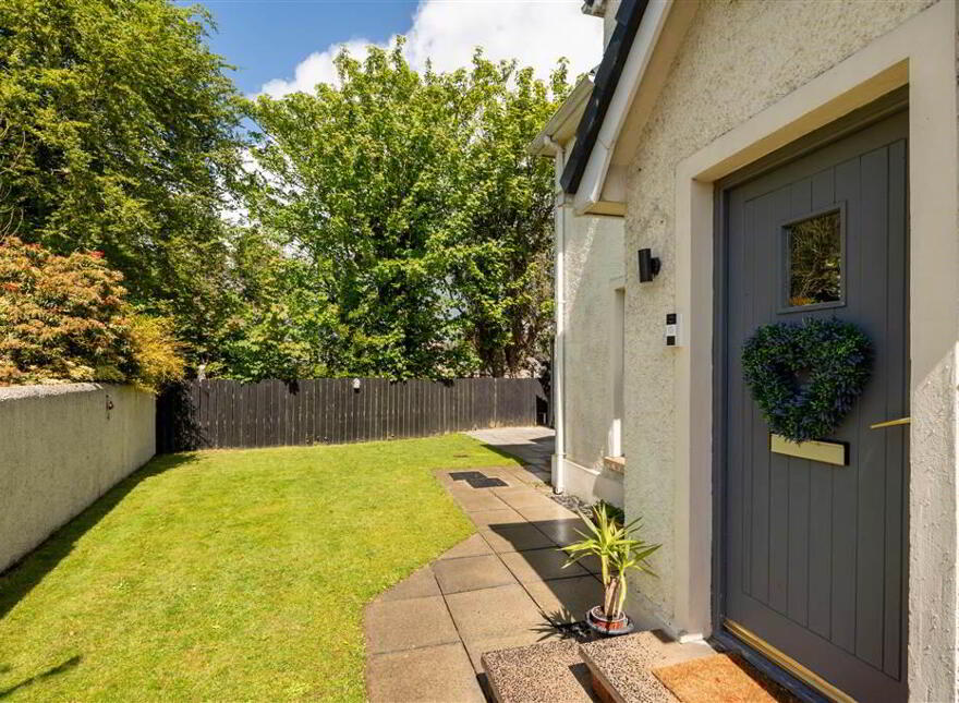 35 Tullymore Dale, Broughshane, BT43 7TD