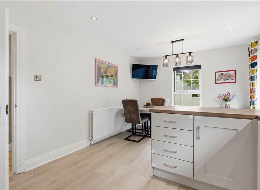 35 Tullymore Dale, Broughshane, BT43 7TD