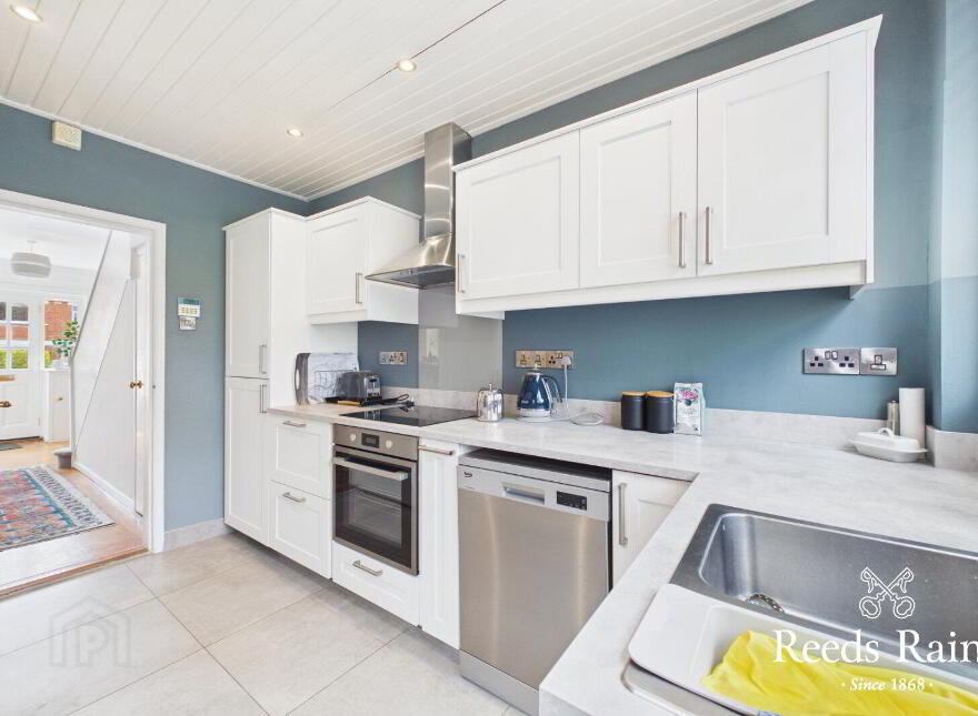 7 Gilnahirk Crescent, Belfast, BT5 7DU