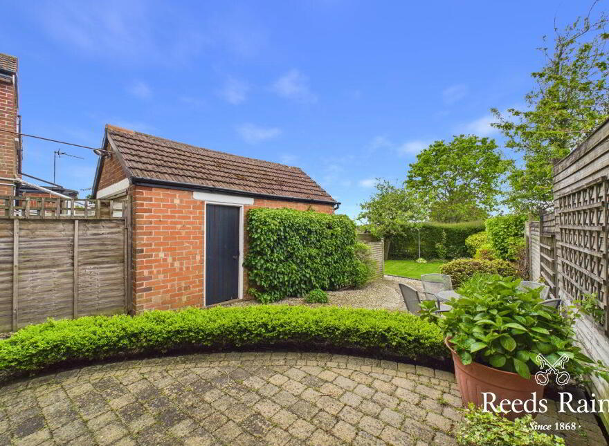 7 Gilnahirk Crescent, Belfast, BT5 7DU