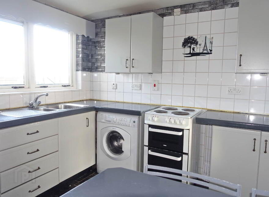 54 Erne Drive, Enniskillen, BT74 6BJ