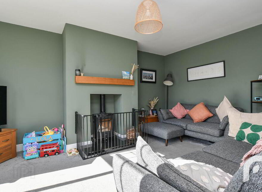 26 Oakfield Park, Jordanstown, Newtownabbey, BT37 0QY