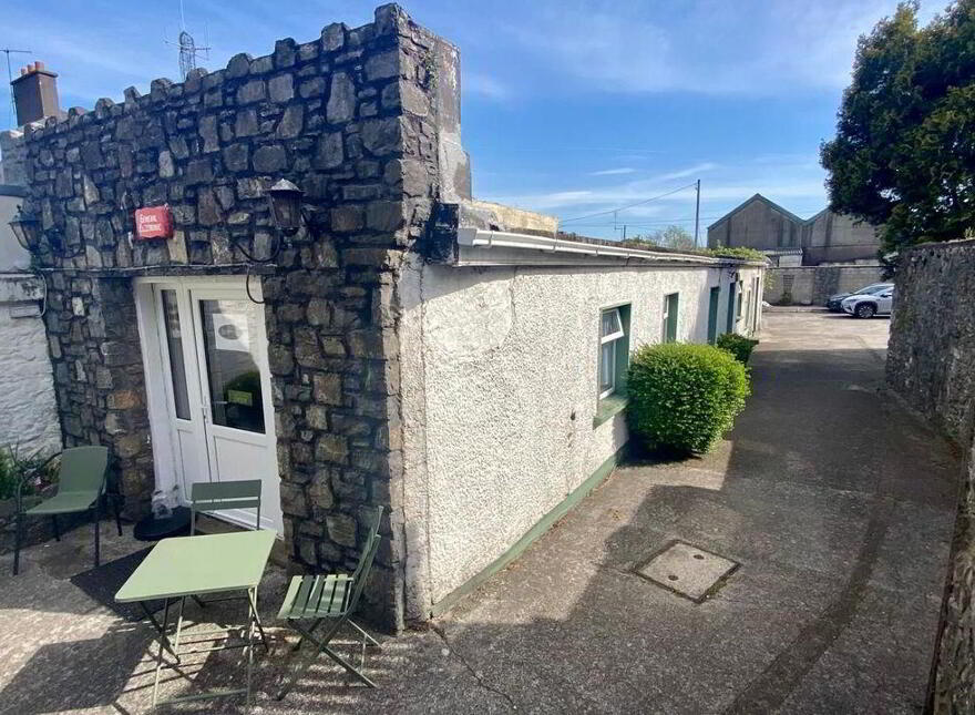 4 Main Street, Midleton