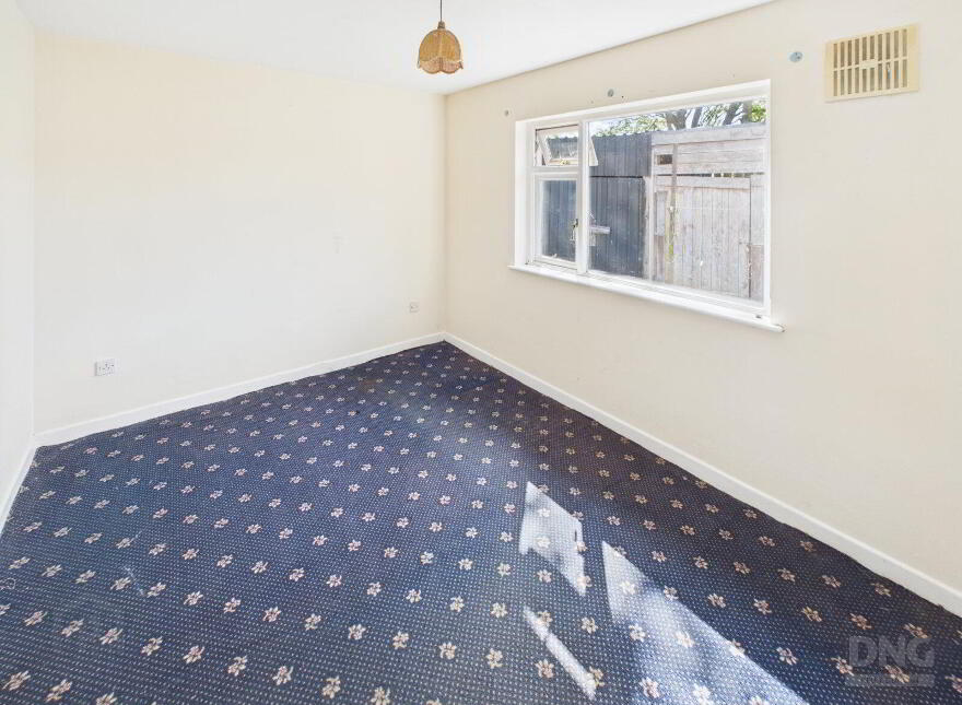 12 Hillview Crescent, Killeigh, R35HD53