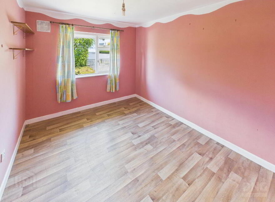 12 Hillview Crescent, Killeigh, R35HD53