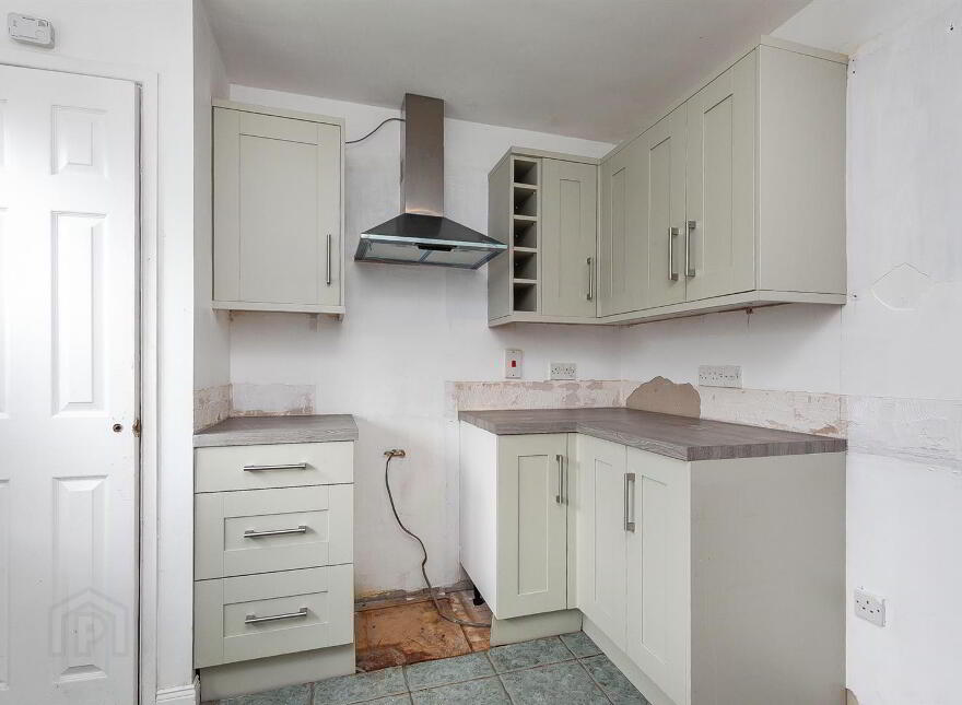 5 Hollybrook Avenue, Newtownabbey, BT36 4ZL
