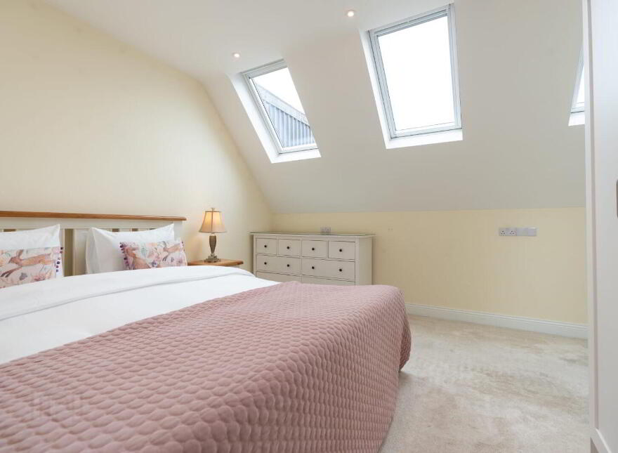 Dykegate Street, Dingle, V92E296