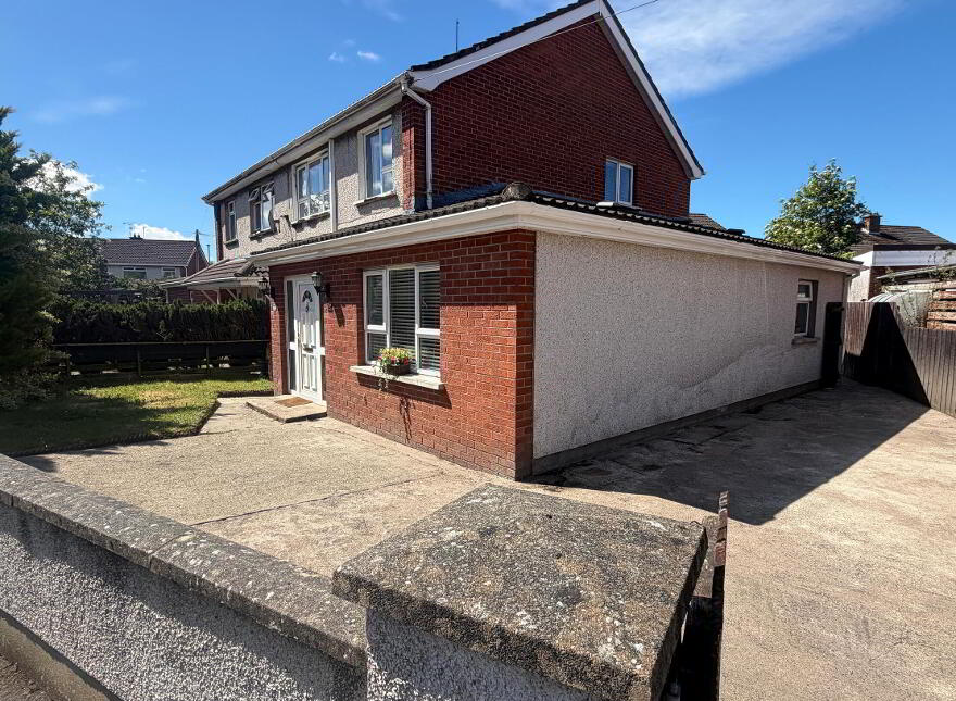 38 Enagh Park, Limavady, BT49 0SA