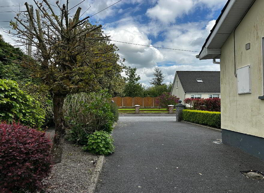 Ard Éireann, The Crescent, R95XP5P