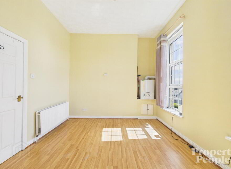 APT 3 - 695 Antrim Road, Belfast, BT15 4EH