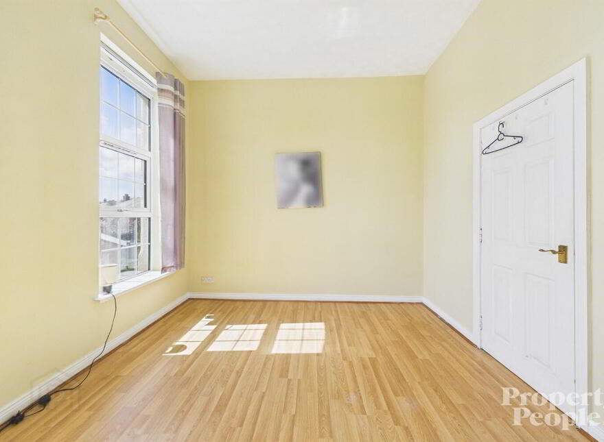 APT 3 - 695 Antrim Road, Belfast, BT15 4EH