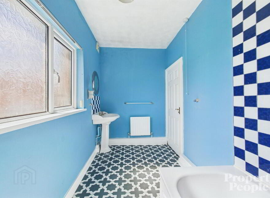 APT 3 - 695 Antrim Road, Belfast, BT15 4EH