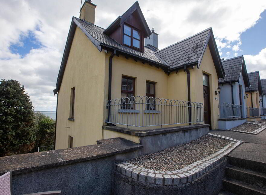 1 Bath Terrace, King Street, Newcastle, BT33 0GZ