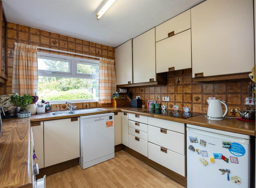 69 Irwin Crescent, Ballyhackamore, Belfast, BT4 3AQ