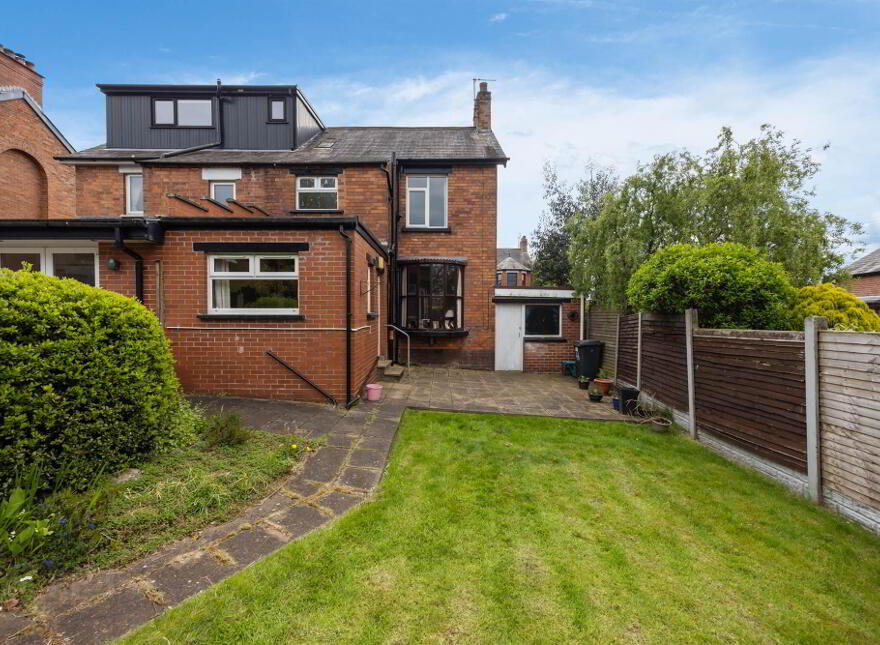 69 Irwin Crescent, Ballyhackamore, Belfast, BT4 3AQ