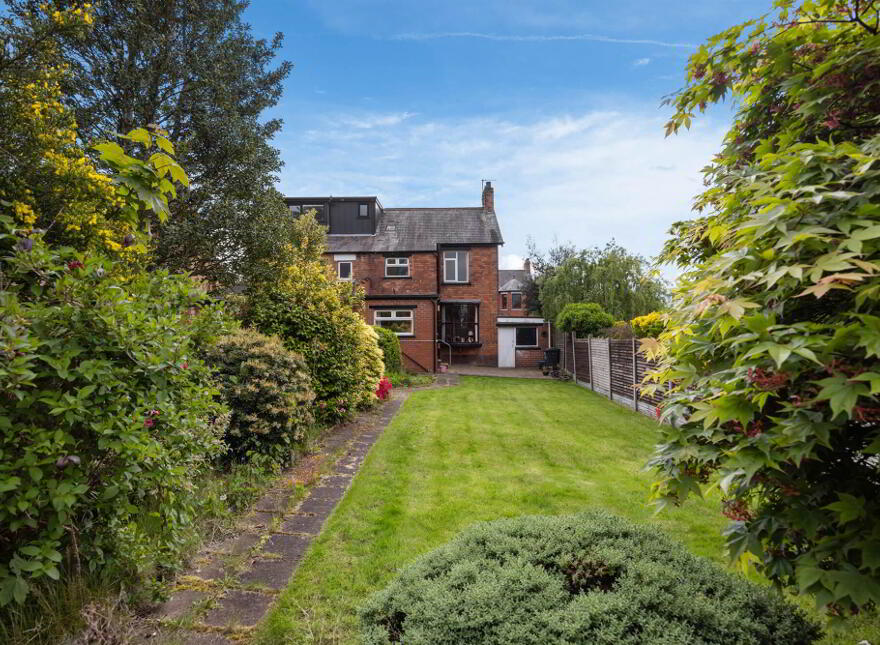 69 Irwin Crescent, Ballyhackamore, Belfast, BT4 3AQ