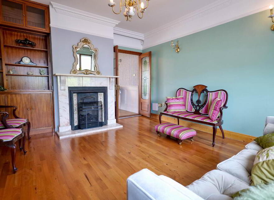 Love Lane, Charleville, P56CX80