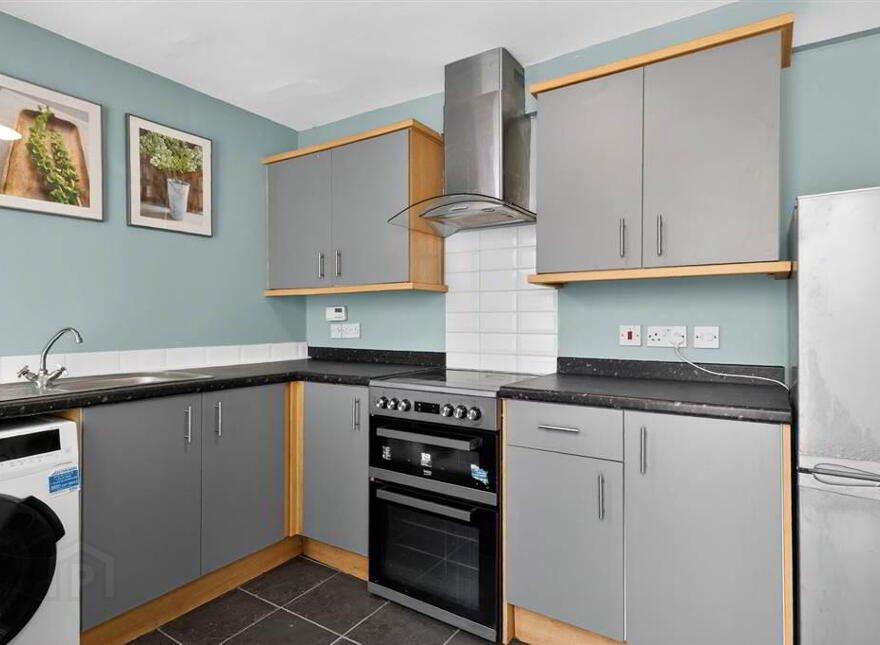 60 Kimberley Street, Off Ormeau Road, Belfast, BT7 3DY