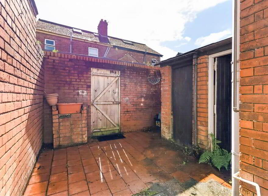 60 Kimberley Street, Off Ormeau Road, Belfast, BT7 3DY