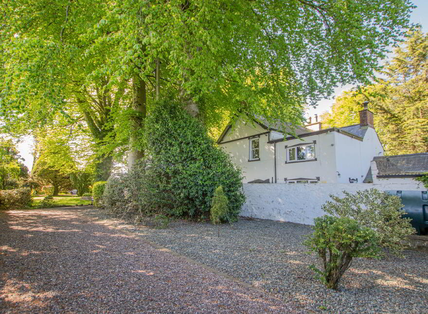 The Lodge, 11 Draperstown Road, Tobermore, Magherafelt, BT45 5QG