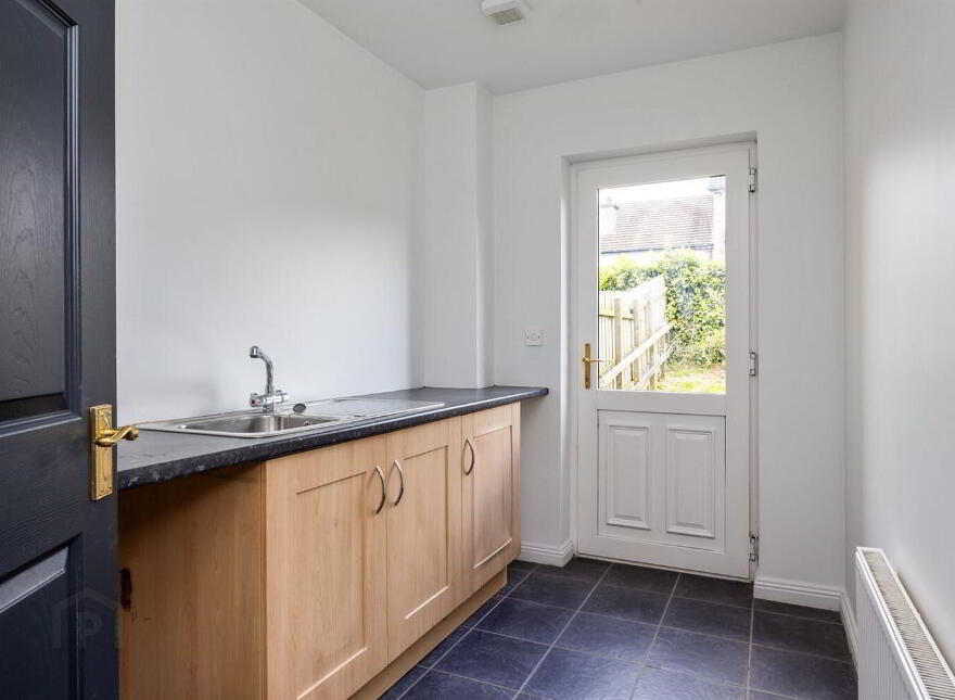 8 St. Annes Road, Blacks Road, Belfast, BT10 0PQ