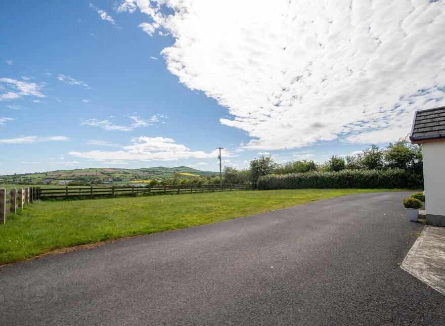 1 Cavan Hill, Rossgier, Lifford, F93PWD3