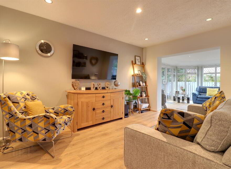 6 Beverley Drive, Newtownards, BT23 7UF
