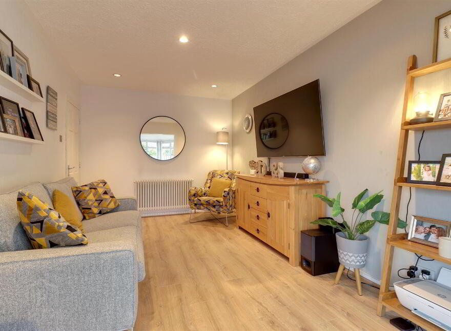 6 Beverley Drive, Newtownards, BT23 7UF