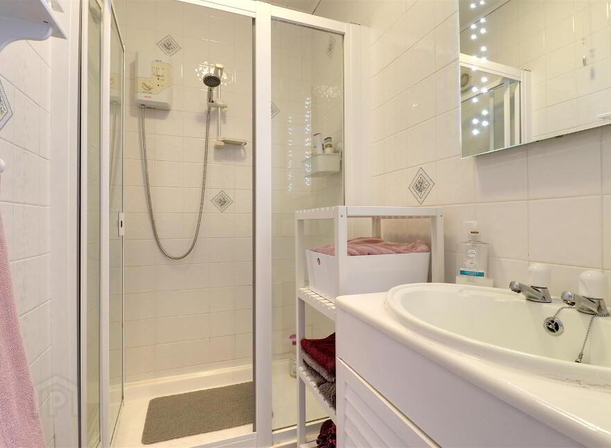 6 Beverley Drive, Newtownards, BT23 7UF
