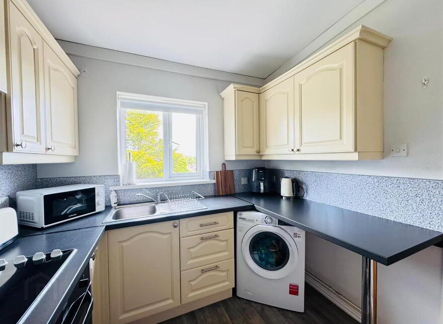 13F Barna Square, Rathcoole, Newtownabbey, BT37 9BY