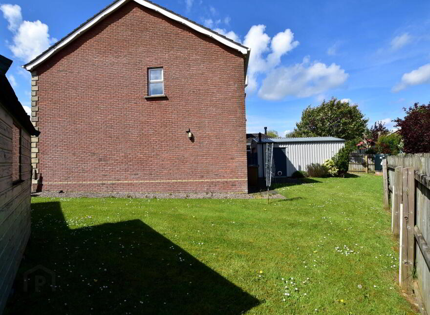 5 Cottage Avenue, Dollingstown, BT67 9NL