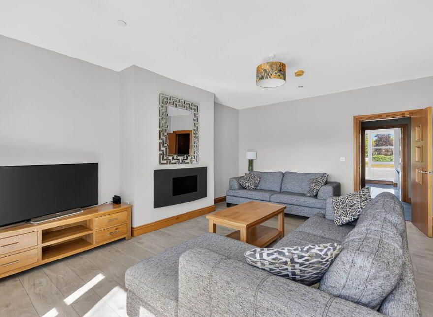 16 Thompson Manor, Lisburn, BT28 3GA