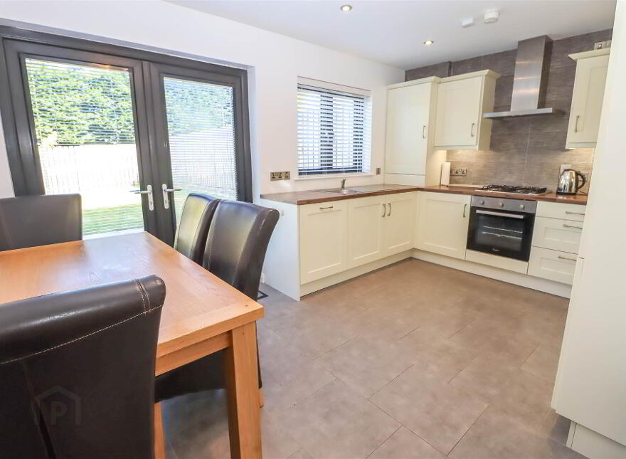 16 Fort Manor, Dundonald, Belfast, BT16 1ZA