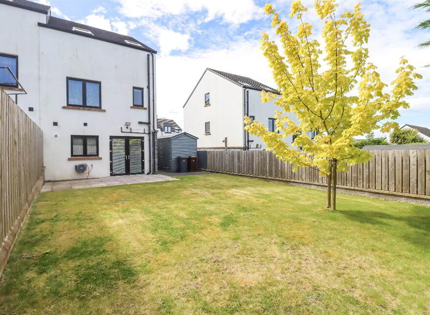 16 Fort Manor, Dundonald, Belfast, BT16 1ZA