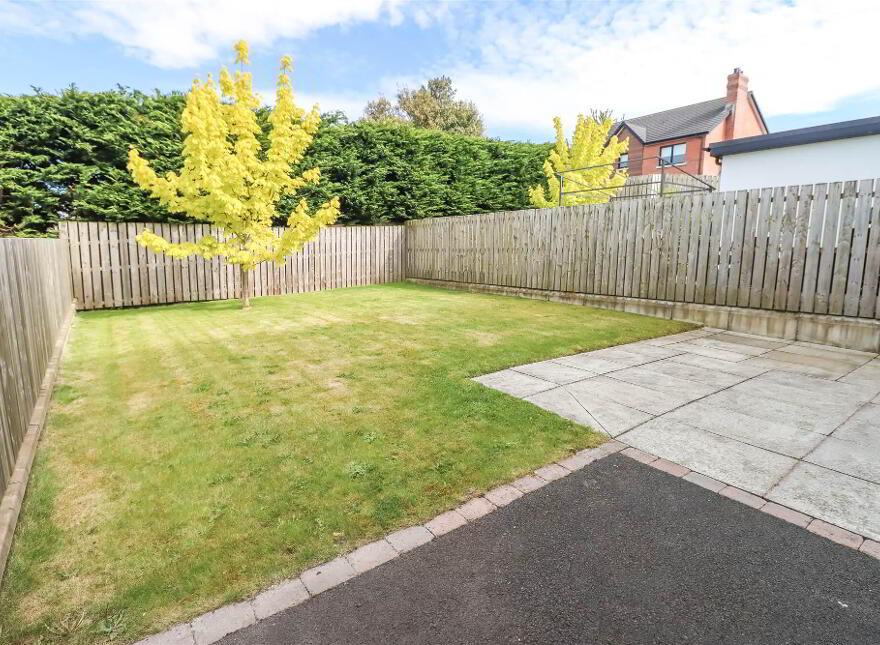 16 Fort Manor, Dundonald, Belfast, BT16 1ZA