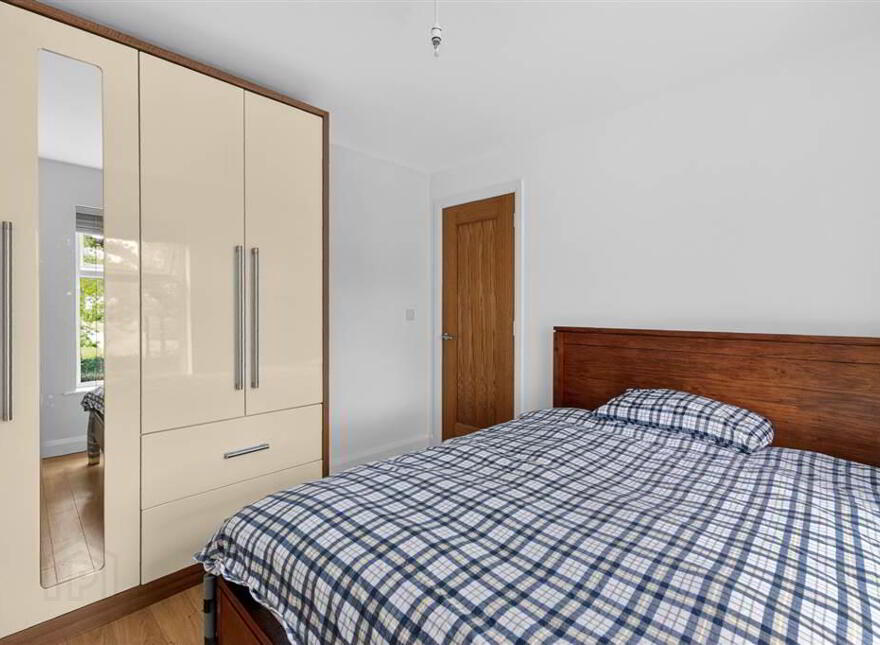 78 Stranmillis Gardens, Belfast, BT9 5AT