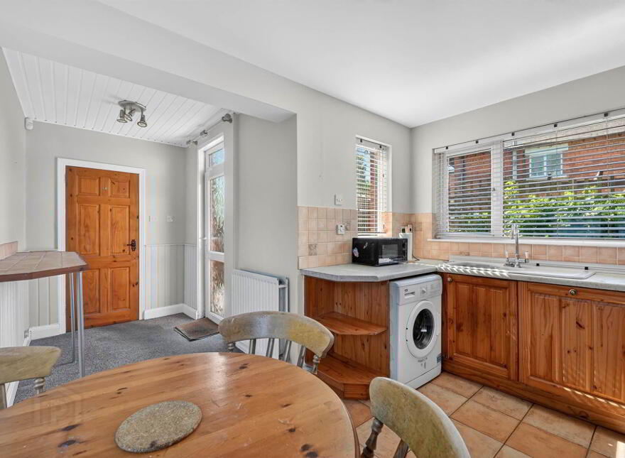 210 Holywood Road, Belmont, Belfast, BT4 1PD