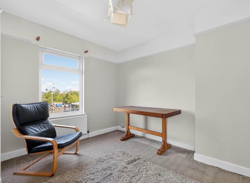 210 Holywood Road, Belmont, Belfast, BT4 1PD