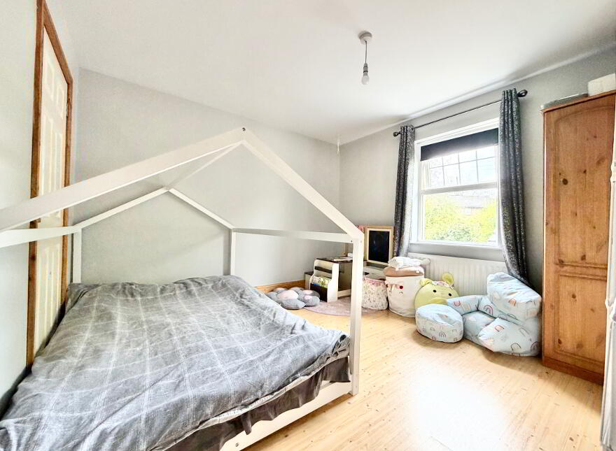 12 Lambrook Meadows, Omagh, BT78 5SJ