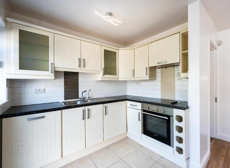 7 Blackwater Park, Enfield, A83A099