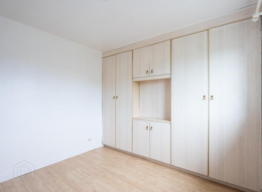 7 Blackwater Park, Enfield, A83A099