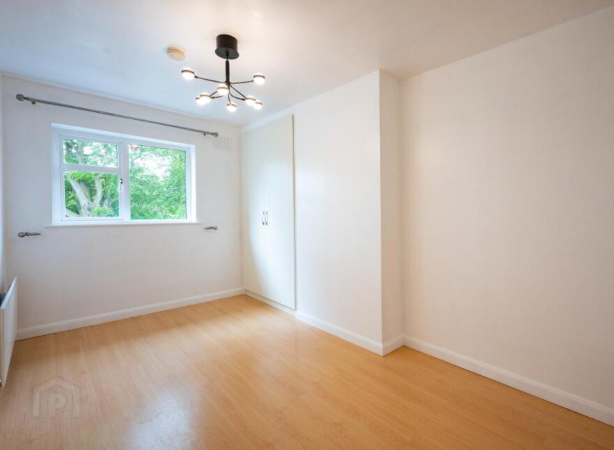 7 Blackwater Park, Enfield, A83A099
